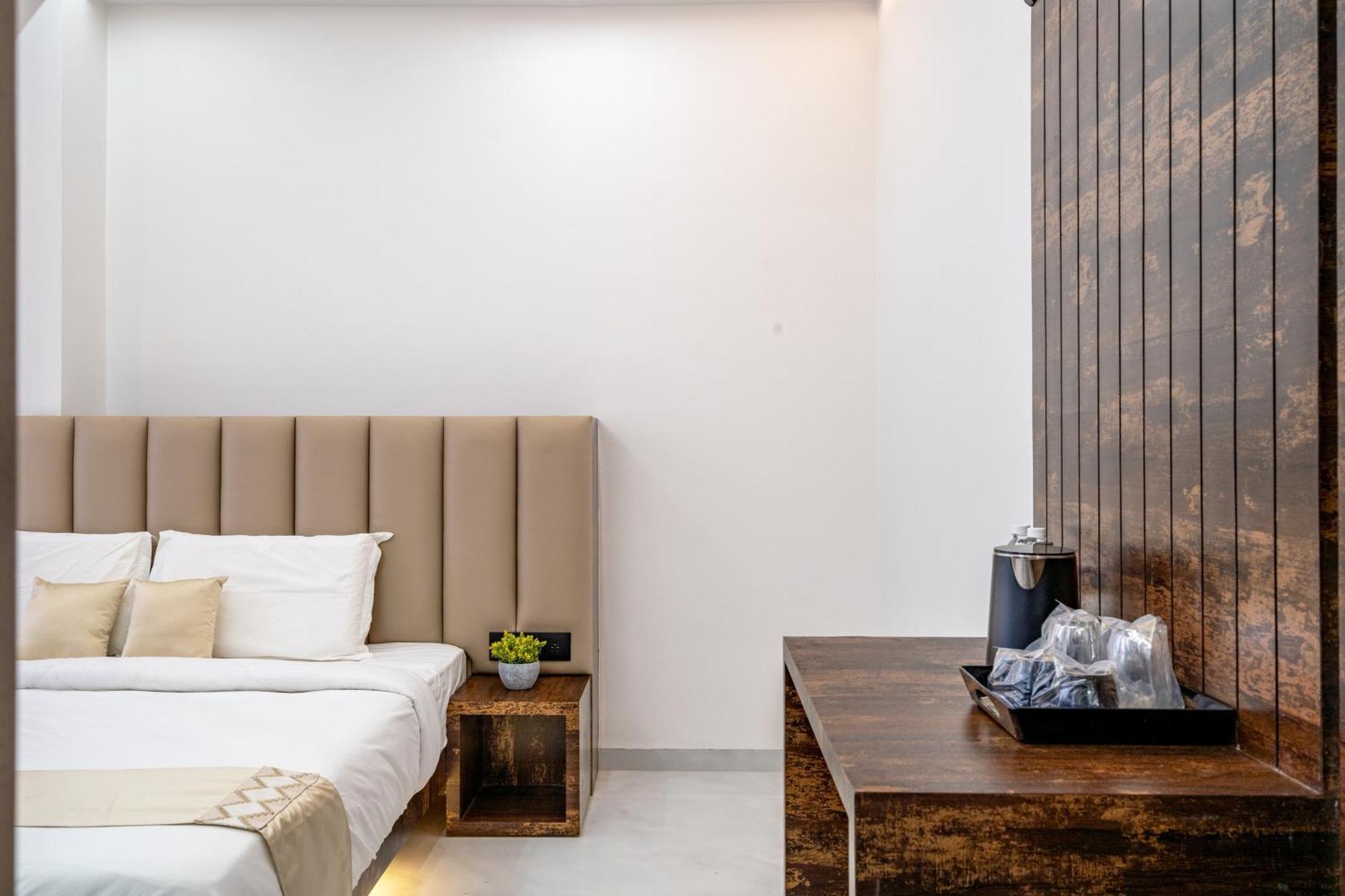 Hotel Darshan Executive Tuljapur 外观 照片
