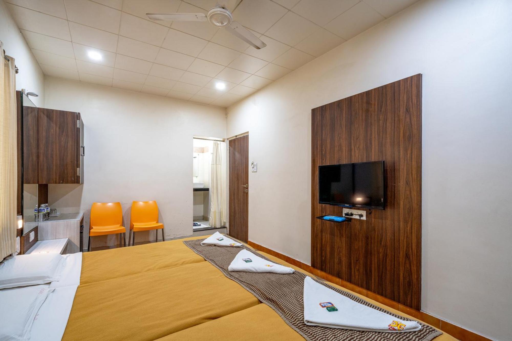 Hotel Darshan Executive Tuljapur 外观 照片