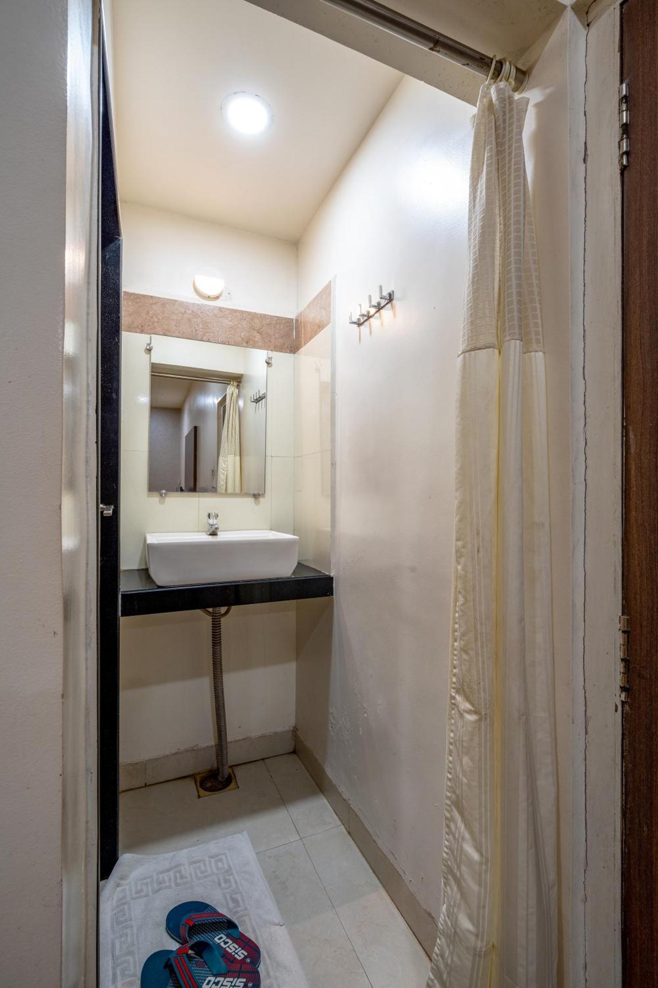 Hotel Darshan Executive Tuljapur 外观 照片