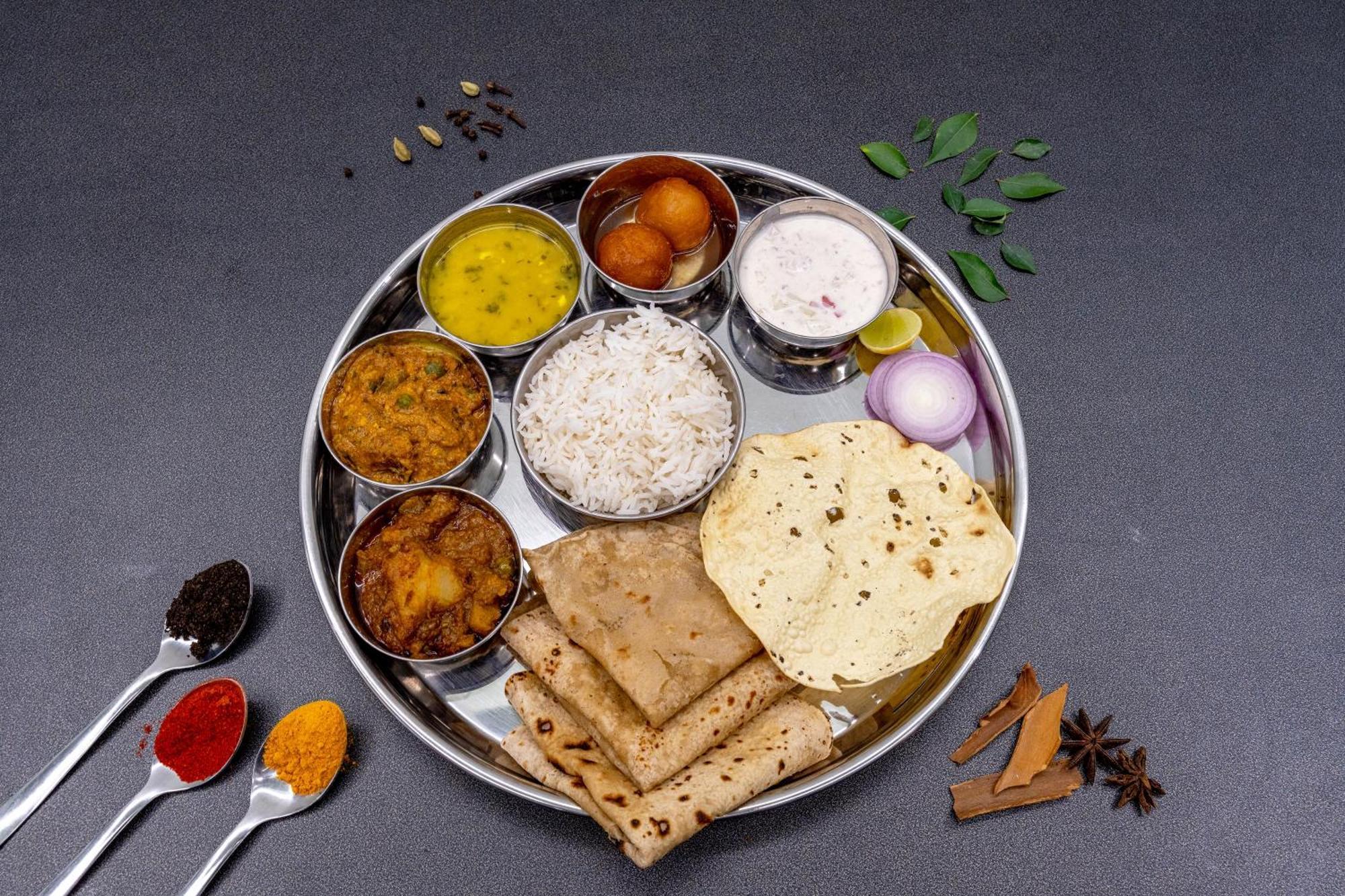 Hotel Darshan Executive Tuljapur 外观 照片